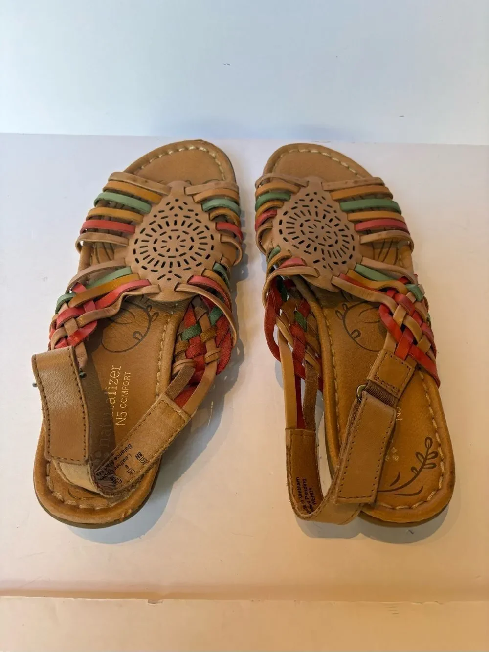 Naturalizer Women’s Tan Multicolor Strappy Leather Sandals Size 8N